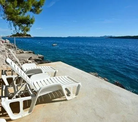 Apartment In Priscapac With Sea Views, Terrace, Air Conditioning, Wifi 5078-2 Prizba